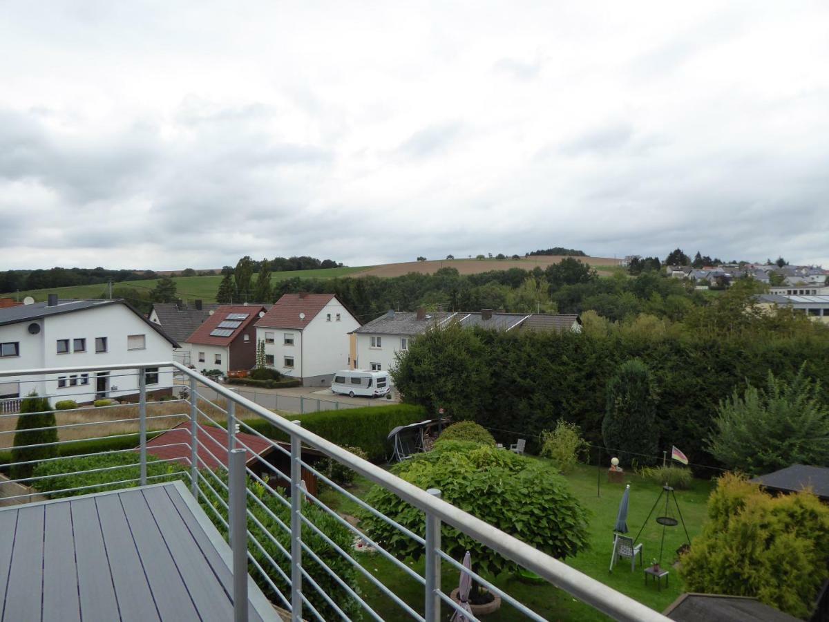 "Baerenhaus" Ferienwohnung Püttlingen エクステリア 写真